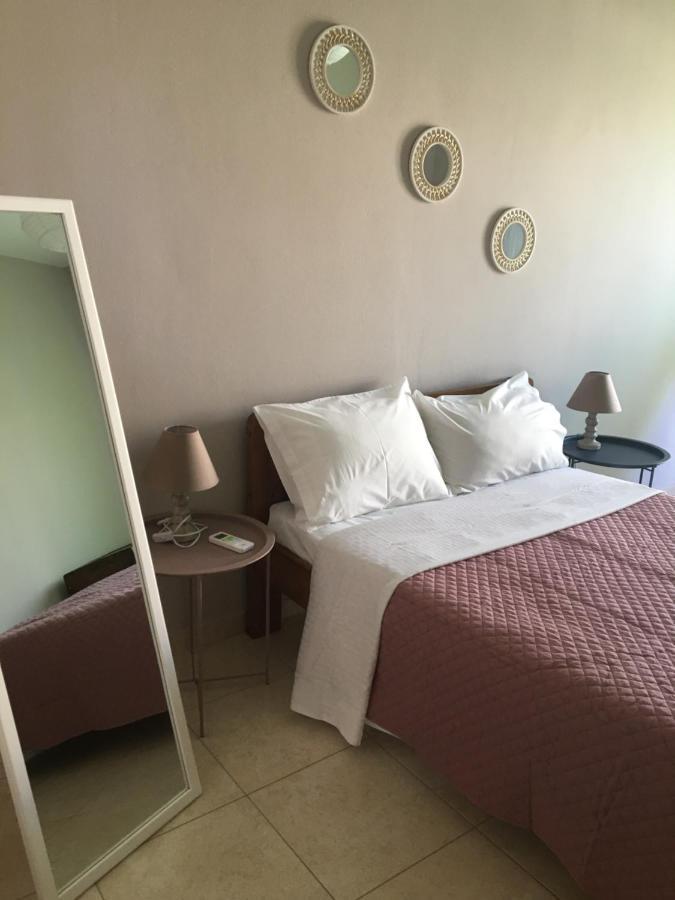 180 Degree Sea View Apartment Palaiochora Ngoại thất bức ảnh